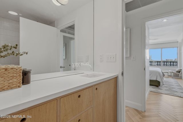 1560 LANCASTER Terrace 1006, Jacksonville, FL 32204