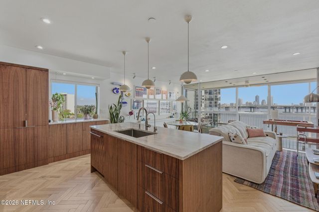 1560 LANCASTER Terrace 1006, Jacksonville, FL 32204