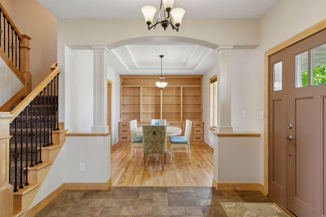 2304 Britwood Lane SW, Rochester, MN 55902