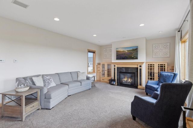 2304 Britwood Lane SW, Rochester, MN 55902