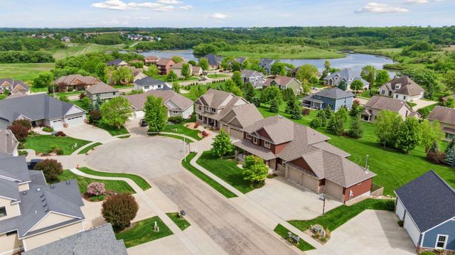 2304 Britwood Lane SW, Rochester, MN 55902