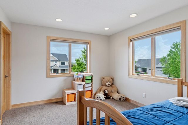 2304 Britwood Lane SW, Rochester, MN 55902