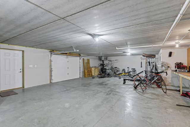 2304 Britwood Lane SW, Rochester, MN 55902