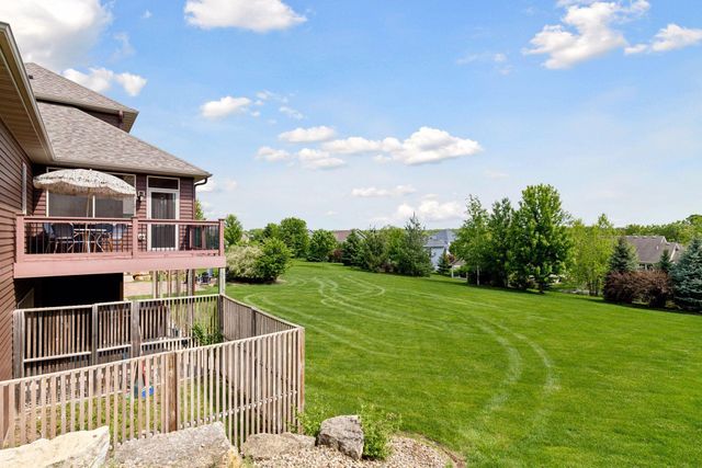 2304 Britwood Lane SW, Rochester, MN 55902