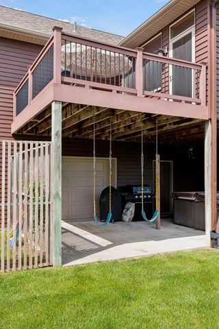 2304 Britwood Lane SW, Rochester, MN 55902