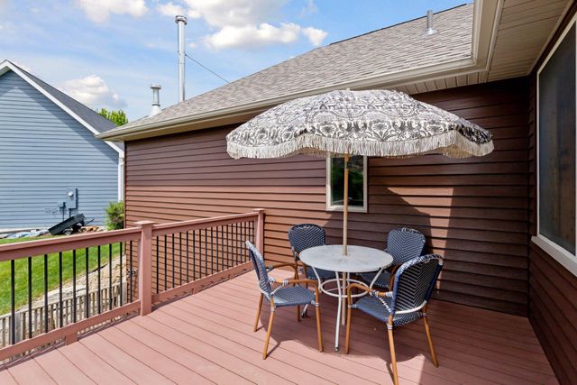 2304 Britwood Lane SW, Rochester, MN 55902