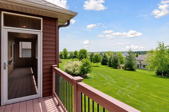 2304 Britwood Lane SW, Rochester, MN 55902