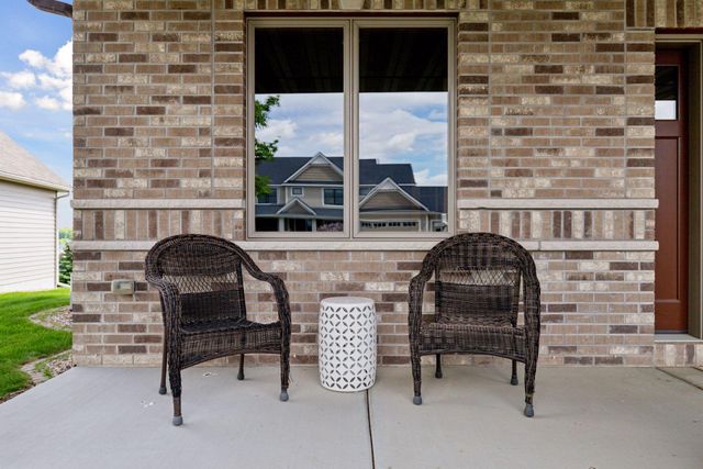 2304 Britwood Lane SW, Rochester, MN 55902