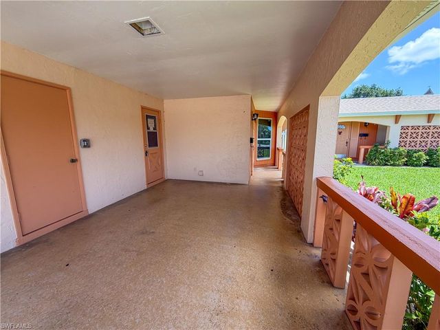 323 Dania ST, Lehigh Acres, FL 33936