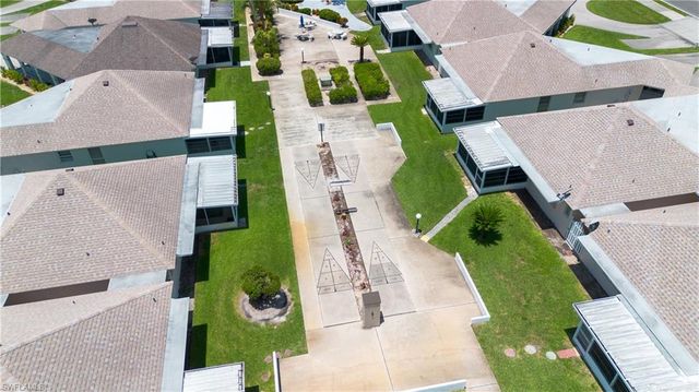 323 Dania ST, Lehigh Acres, FL 33936