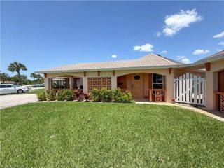 323 Dania ST, Lehigh Acres, FL 33936