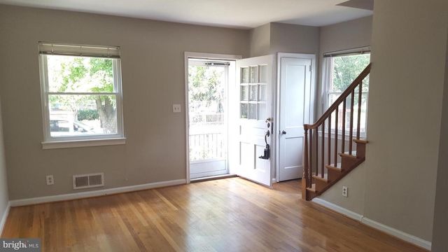 905 LITTLE ST, Alexandria, VA 22301