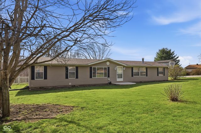 6761 E Centenary Road, Mooresville, IN 46158