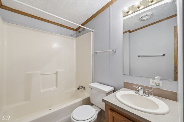 6761 E Centenary Road, Mooresville, IN 46158