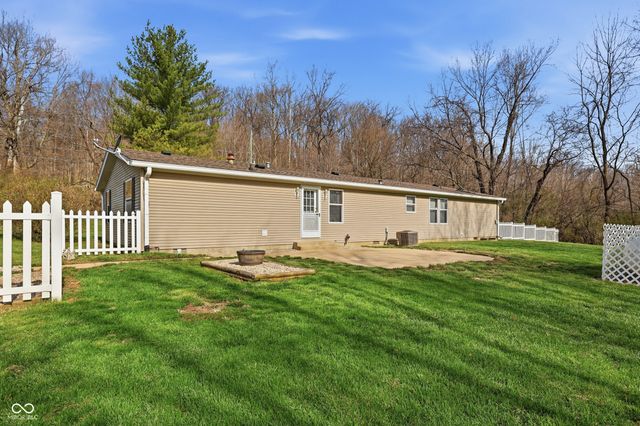 6761 E Centenary Road, Mooresville, IN 46158