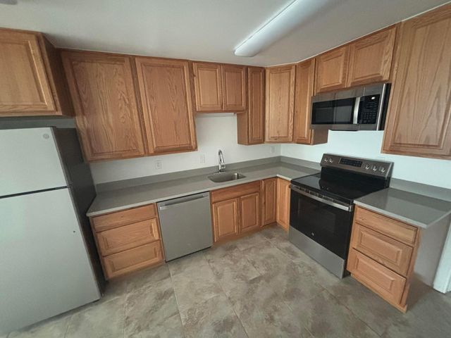 2612 S 29th Street, Fort Pierce, FL 34981