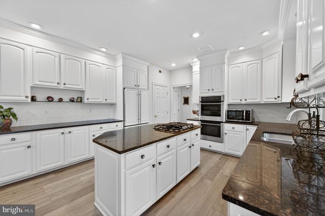 23 EASTPORT CT, Lutherville Timonium, MD 21093