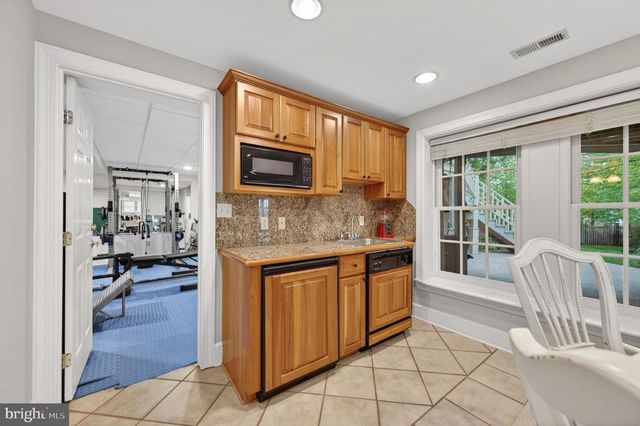 23 EASTPORT CT, Lutherville Timonium, MD 21093