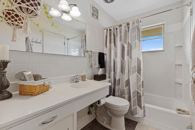 126 BELLEVIEW DR, Rapid City, SD 57701