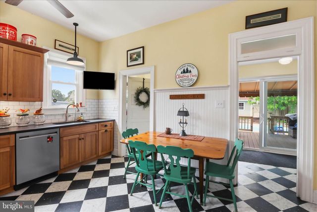 531 FRONT ST, Lititz, PA 17543