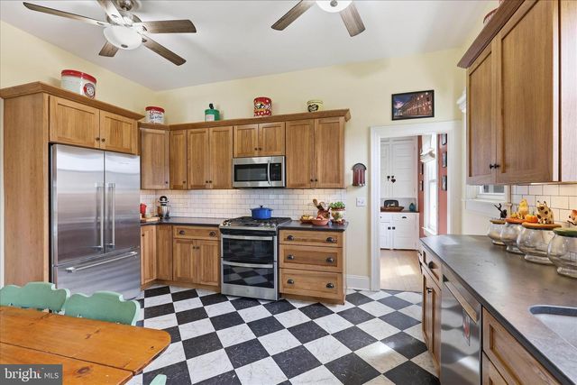 531 FRONT ST, Lititz, PA 17543