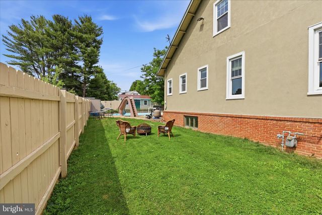 531 FRONT ST, Lititz, PA 17543