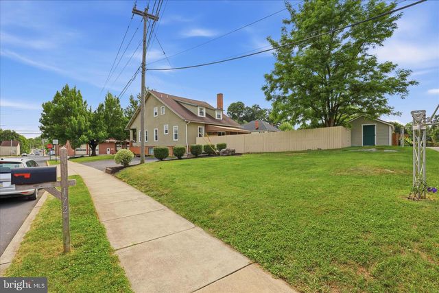 531 FRONT ST, Lititz, PA 17543