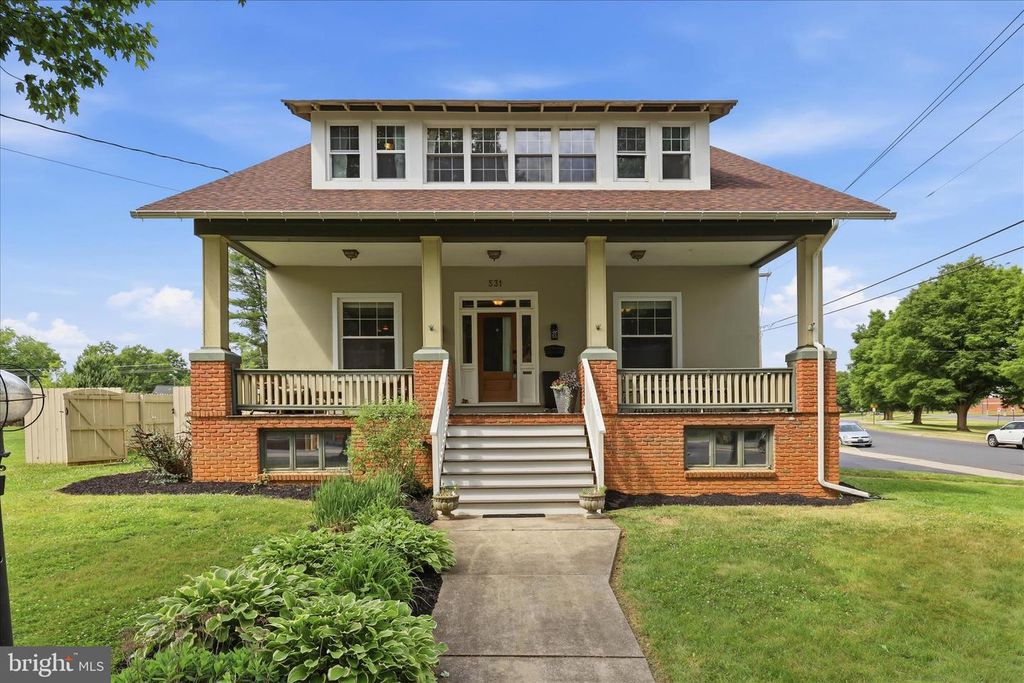 531 FRONT ST, Lititz, PA 17543