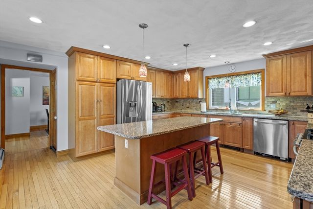 341 Linwood St, Lynn, MA 01901