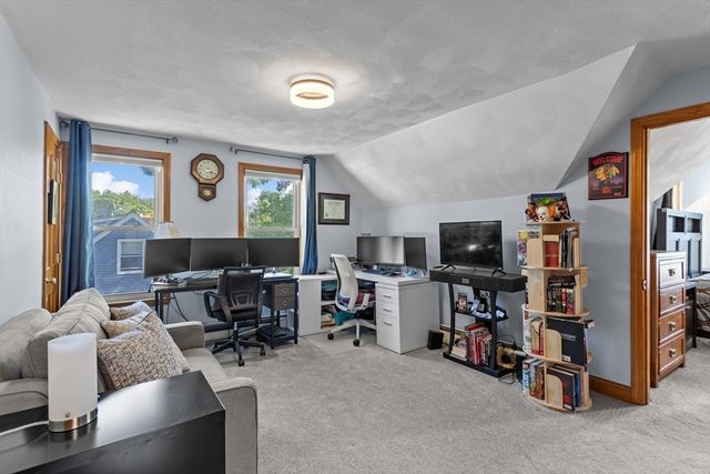 341 Linwood St, Lynn, MA 01901