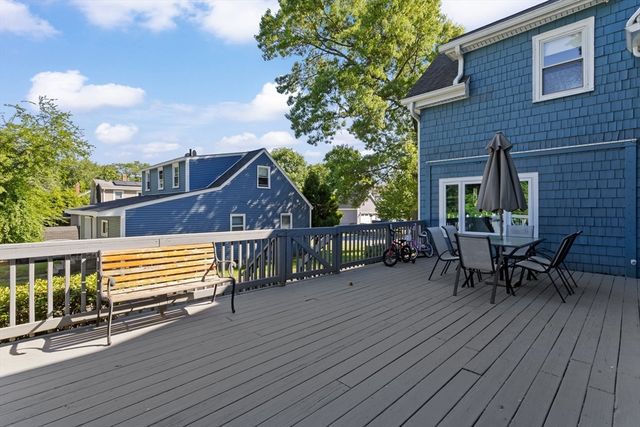 341 Linwood St, Lynn, MA 01901