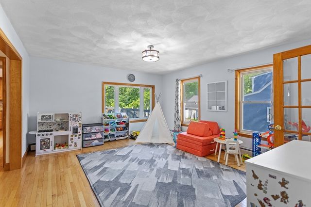 341 Linwood St, Lynn, MA 01901