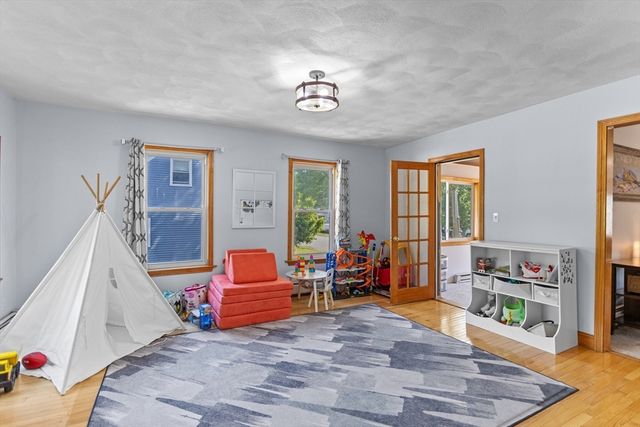 341 Linwood St, Lynn, MA 01901