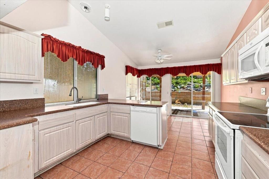 Image 18 of property listing at 10780 Bel Air Drive, Cherry Valley, CA 92223