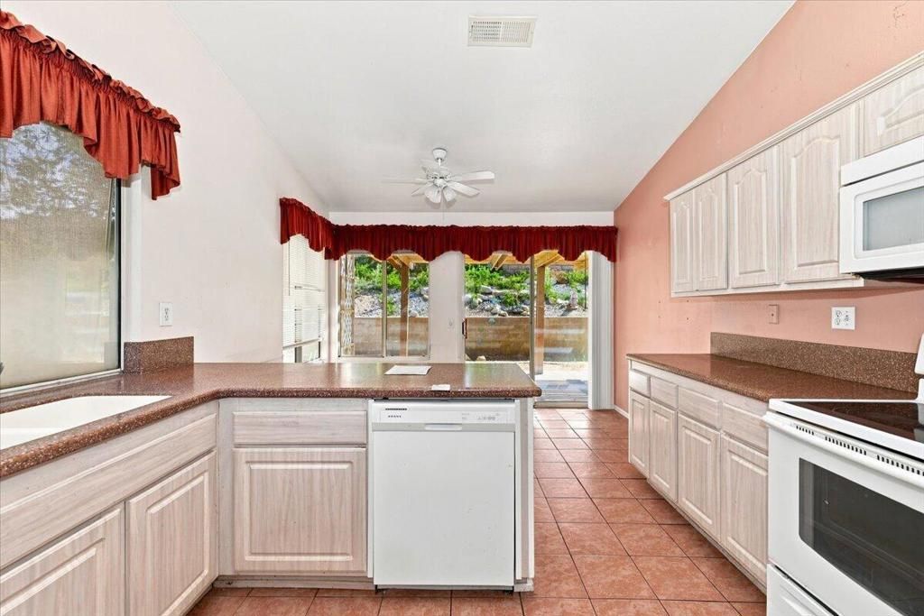 Image 19 of property listing at 10780 Bel Air Drive, Cherry Valley, CA 92223