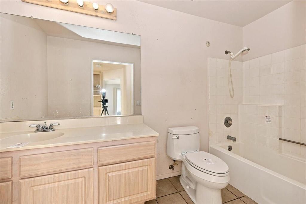 Image 24 of property listing at 10780 Bel Air Drive, Cherry Valley, CA 92223