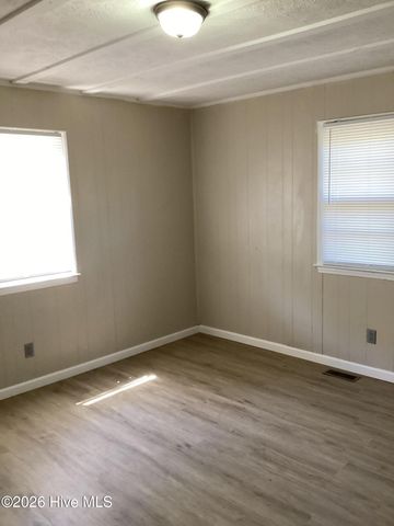 106 Mcarthur Drive, Rockingham, NC 28379