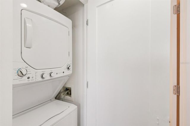 500 TREASURE ISLAND CAUSEWAY 711, Treasure Island, FL 33706