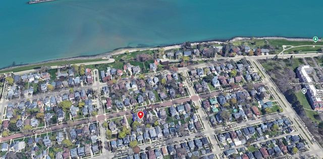 1720 College AVENUE, Racine, WI 53403