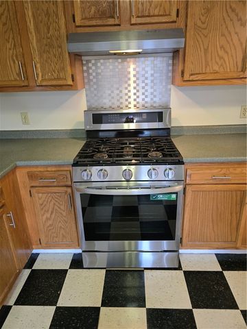 98 Hamilton Street, Providence, RI 02907
