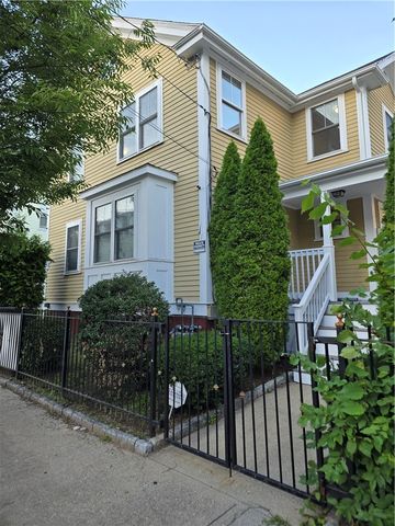 98 Hamilton Street, Providence, RI 02907