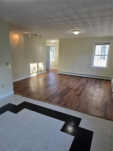 98 Hamilton Street, Providence, RI 02907