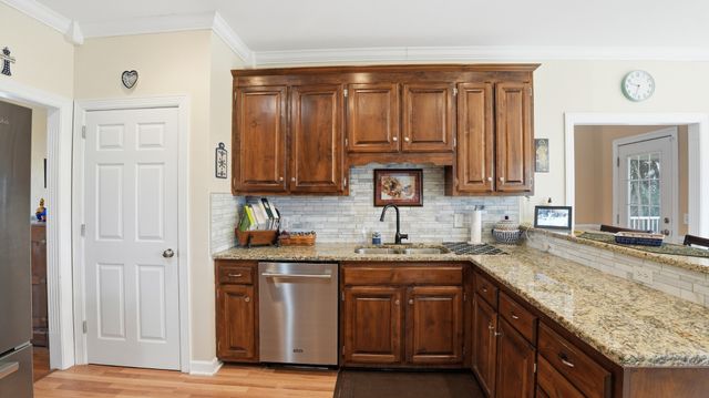 201 Victoria Ct, Tullahoma, TN 37388