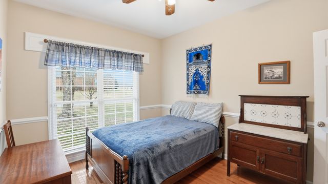 201 Victoria Ct, Tullahoma, TN 37388