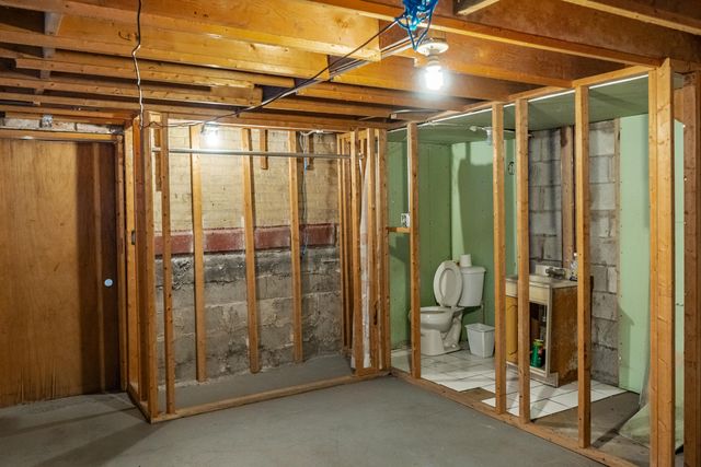 3808 Euclid Avenue, East Chicago, IN 46312