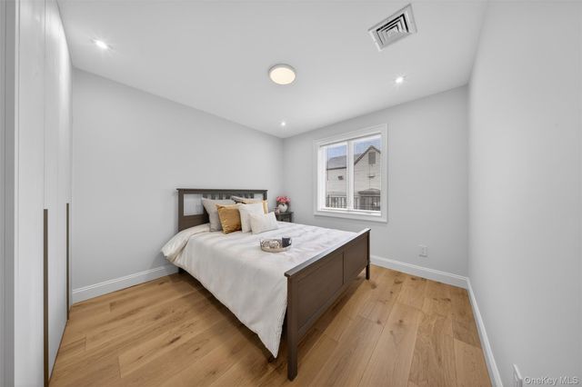 14-09 133RD Place, College Point, NY 11356