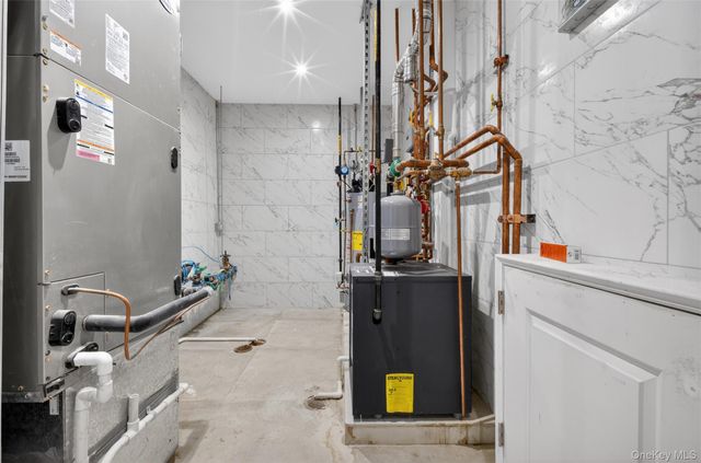 14-09 133RD Place, College Point, NY 11356