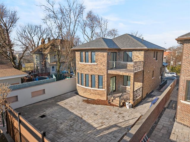 14-09 133RD Place, College Point, NY 11356