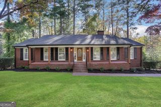 681 Hampton Place SW, Marietta, GA 30064