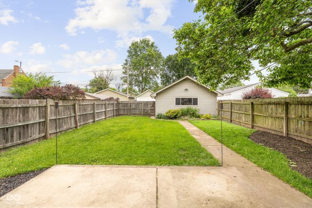 425 N Bosart Avenue, Indianapolis, IN 46201